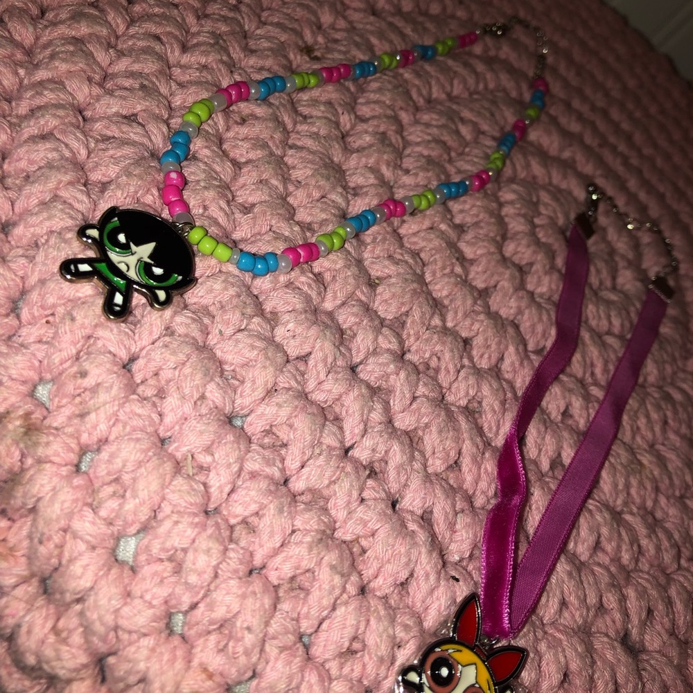 Necklace - Picture 5 of 6